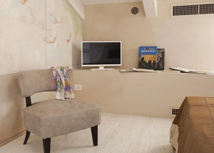 Отель Il Villino & Сантарканджело-ди-Романья